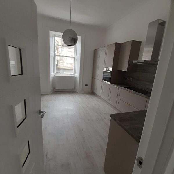 20200615 170712 600x600