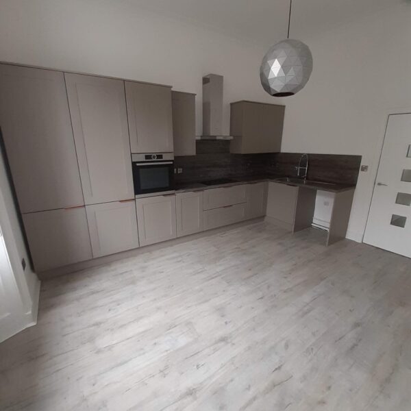 20200615 170721 600x600